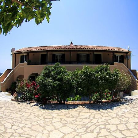 Iliobasilema Studios & Apartments Fiskardo Ngoại thất bức ảnh