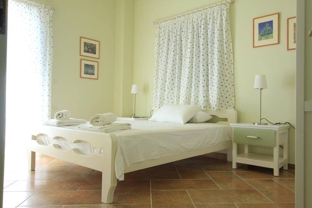 Iliobasilema Studios & Apartments Fiskardo Phòng bức ảnh